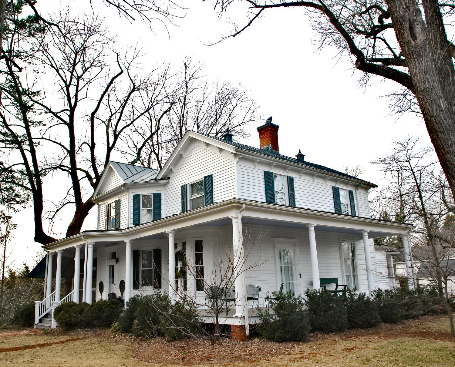  - Colonial, with a good-sized front porch. -  - taken with Sony DSC-R1 - Warrenton, Virginia - Tony Karp, design, art, photography, techno-impressionist, techno-impressionism, aerial photography , drone , drones , dji , mavic pro , video , 3D printing - Books -